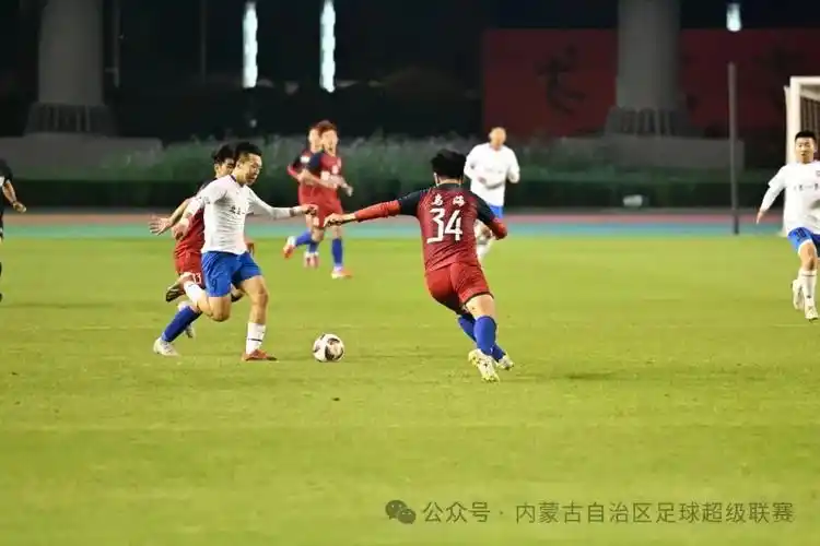 欧冠对决：曼联 VS 皇家马德里